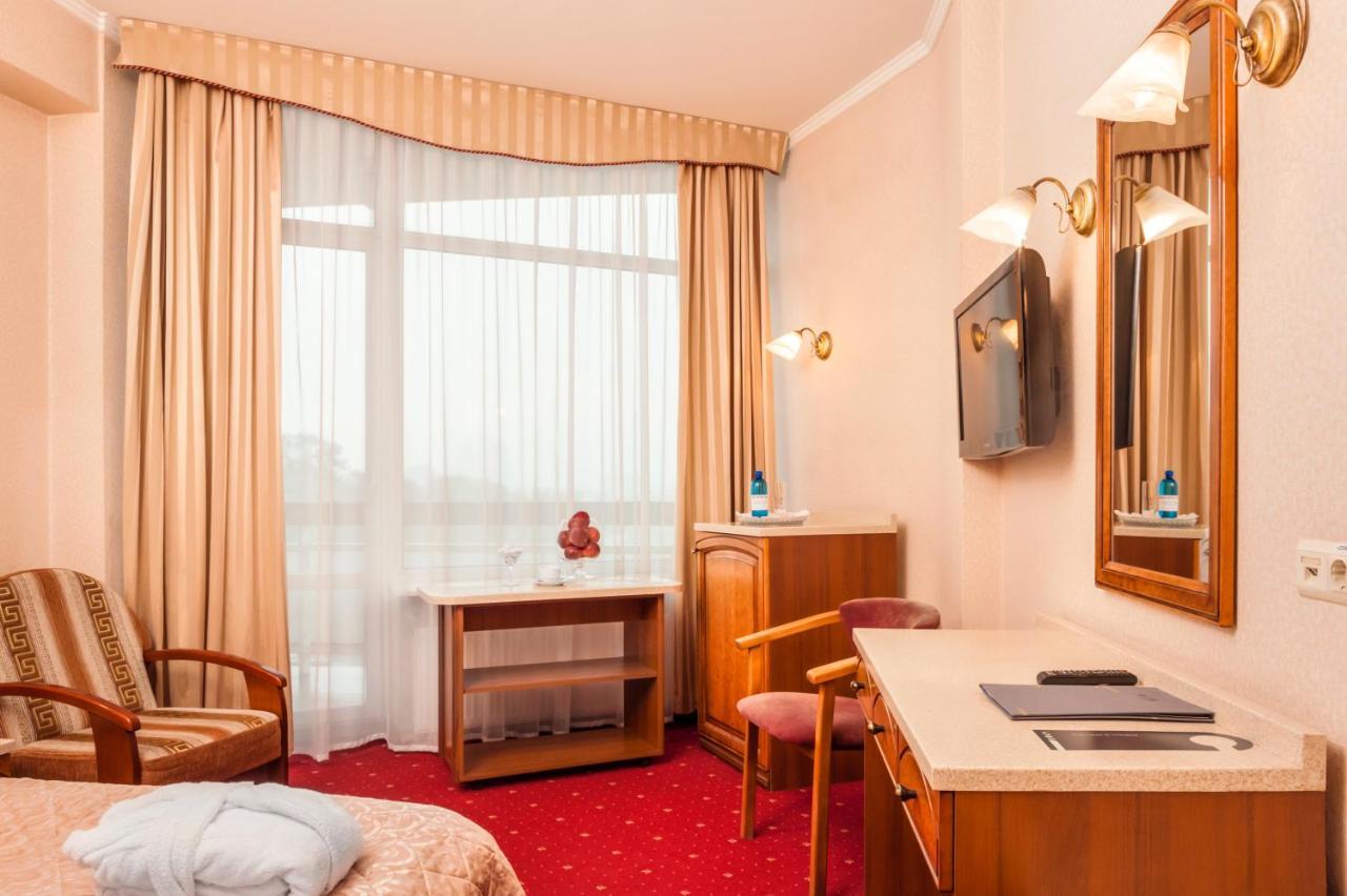Hotel Kyiv Hotel 4*
