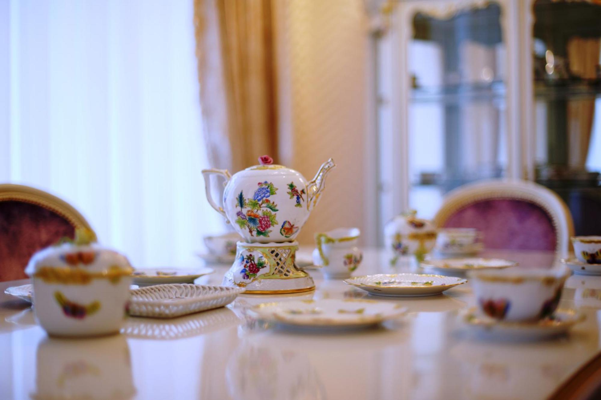 Hotel Kyiv מלון 4*