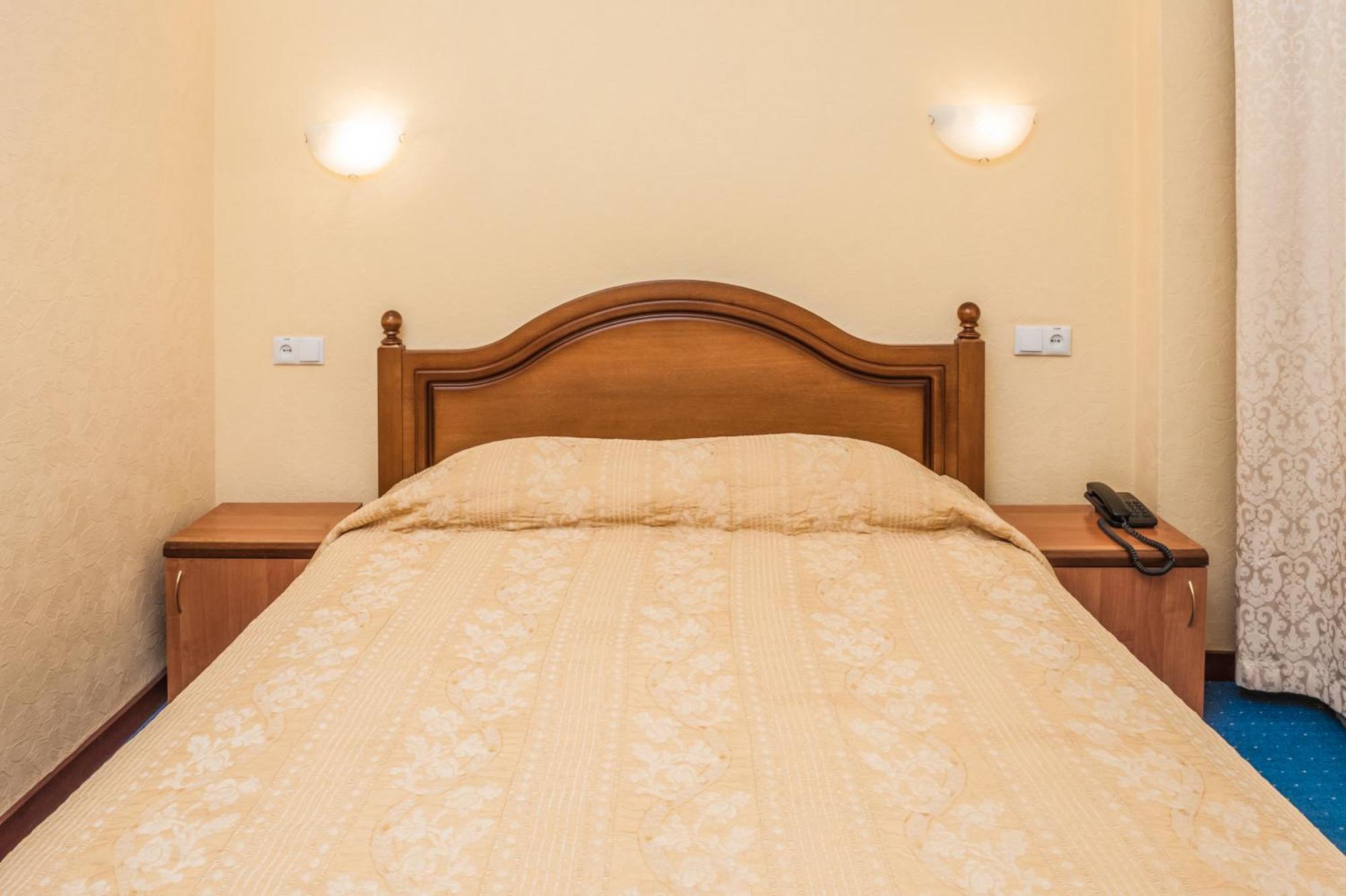 Hotel Kyiv 4*