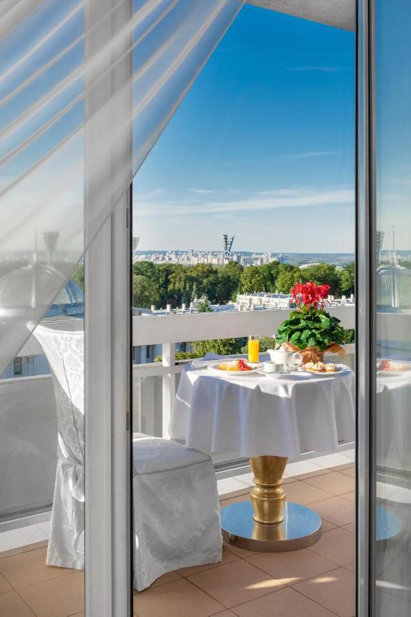 Hotel Kyiv 4*