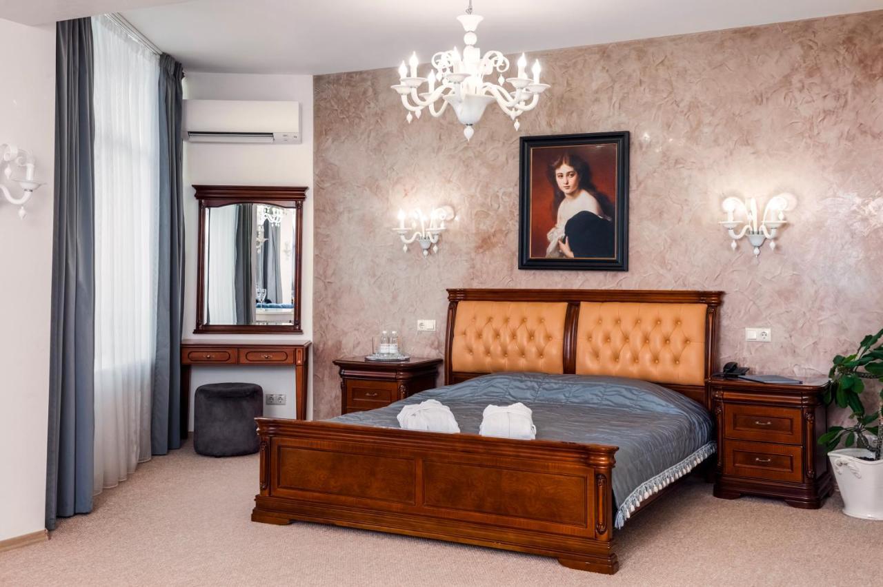 Hotel Kyiv 4*